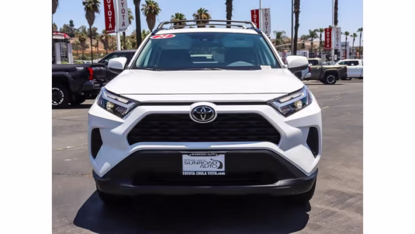 New 2024 Toyota RAV4 XLE FWD - Image 25