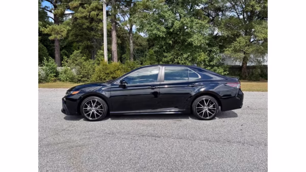 The 2024 Toyota Camry SE Automatic FWD