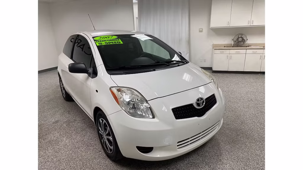 2007 Toyota Yaris 3-Door Liftback Manual