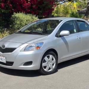 2012 Toyota Yaris 4dr Sedan Automatic