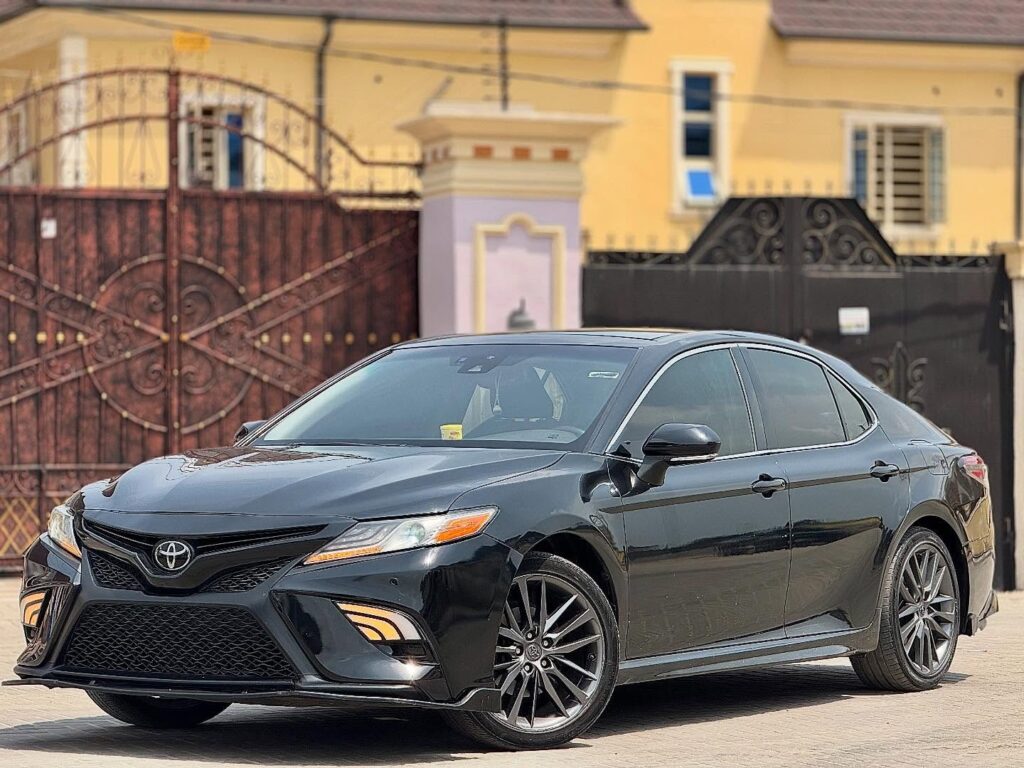 Used 2018 Toyota Camry XSE
