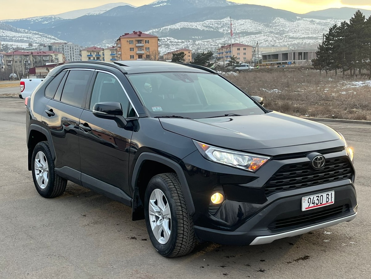 2019 Toyota Rav4 XLE