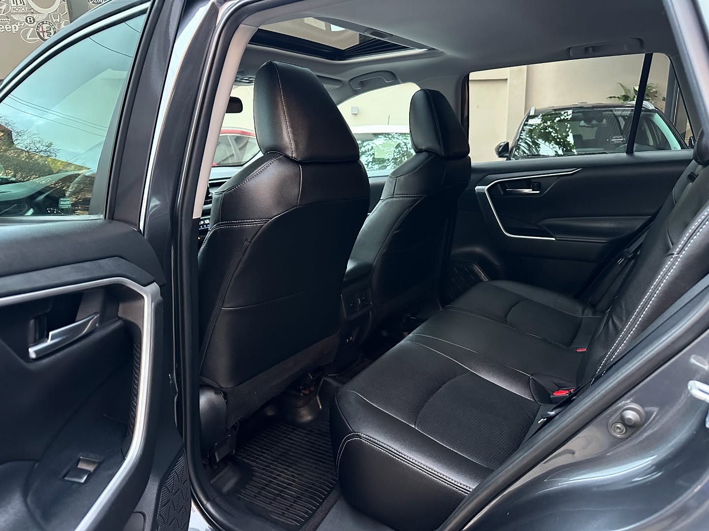 2021 Toyota Rav4 XLE AWD_136,000M