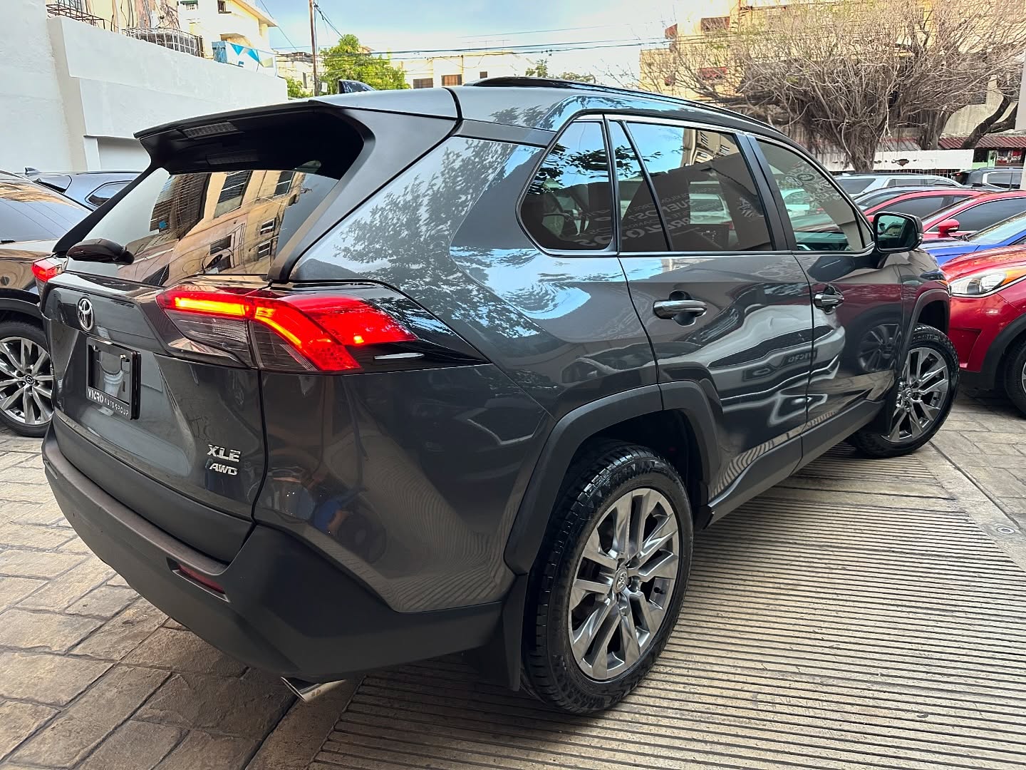 2021 Toyota Rav4 XLE AWD_136,000M