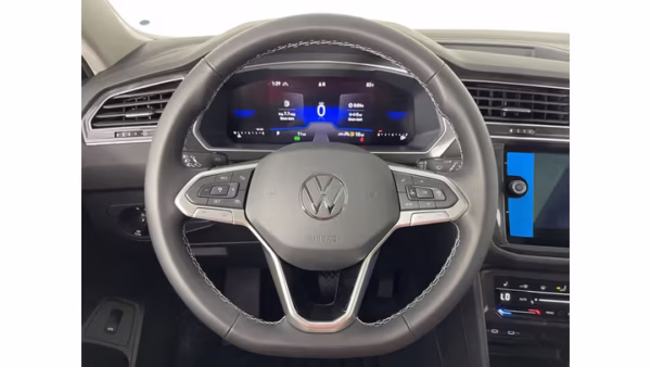 2024 Volkswagen Tiguan SE 4MOTION - Image 45