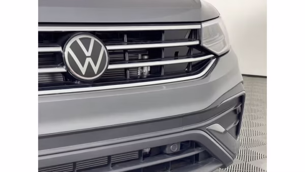 2024 Volkswagen Tiguan SE 4MOTION - Image 28
