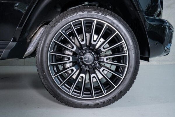 Mercedes-Benz AMG G63 2025 - Image 12