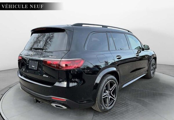 Mercedes-Benz-GLS-450-2025-11