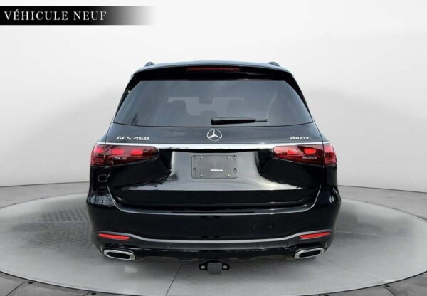 Mercedes-Benz-GLS-450-2025-11
