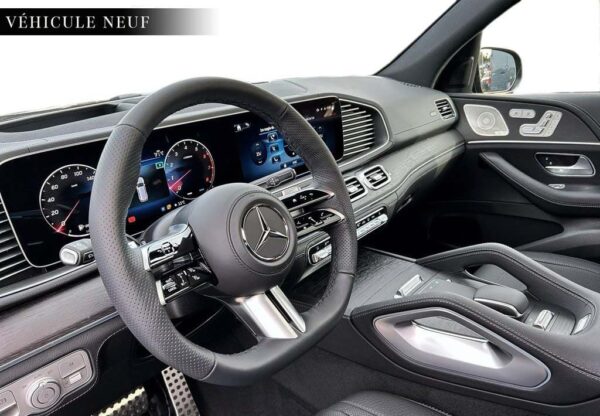 Mercedes-Benz-GLS-450-2025-11