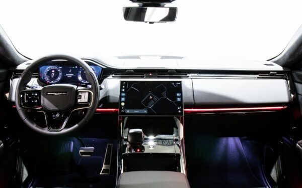 Land Rover Range Rover Sport SV P635 2024 - Image 8