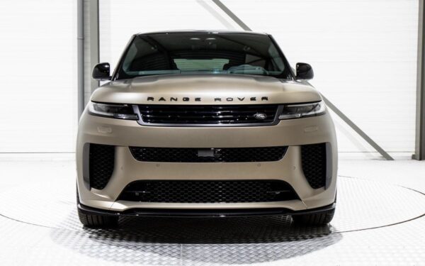 Land Rover Range Rover Sport SV P635 2024