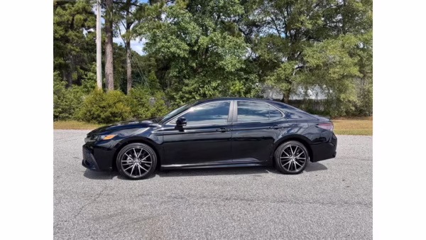 The 2024 Toyota Camry SE Automatic FWD