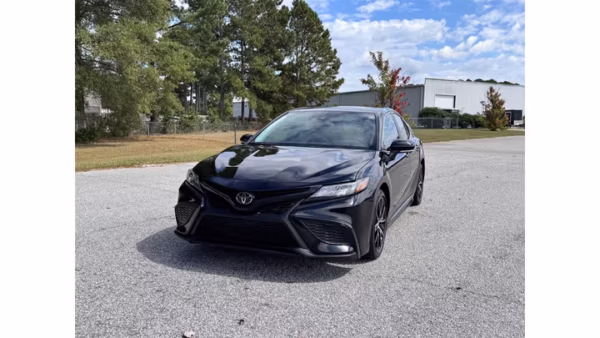 The 2024 Toyota Camry SE Automatic FWD