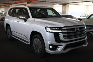 2024 Toyota Land Cruiser 300 VXR V6