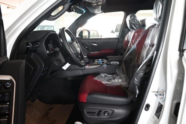 Land Rover Range Rover Sport SV P635 2024