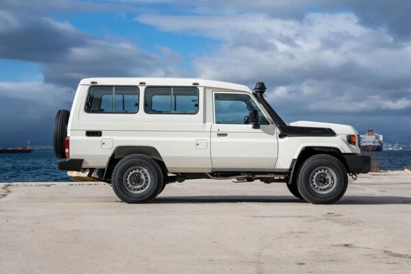 Used Toyota Land Cruiser HZJ78 4.2l diesel