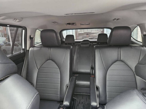 2022 Toyota Highlander XLE - Image 4