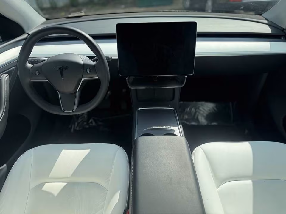 2023 Tesla Model Y AWD