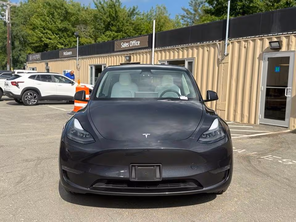 2023 Tesla Model Y AWD