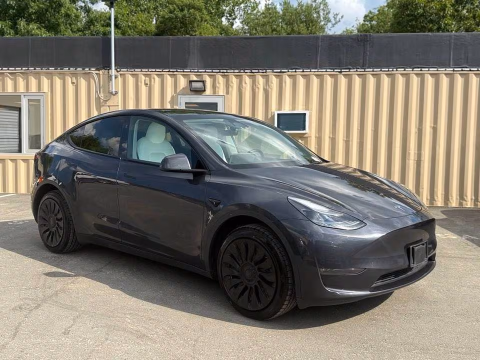 2023 Tesla Model Y AWD