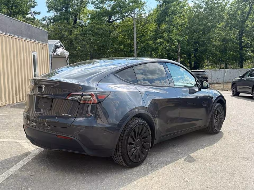 2023 Tesla Model Y AWD
