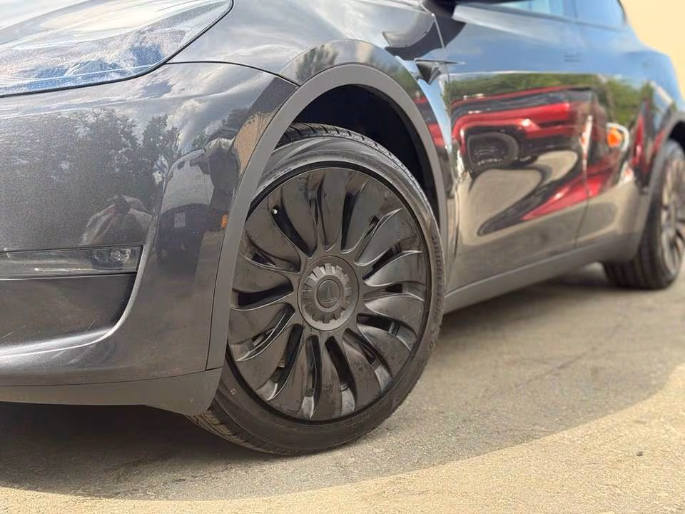 2023 Tesla Model Y AWD