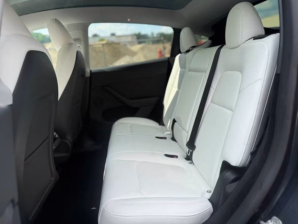 2023 Tesla Model Y AWD