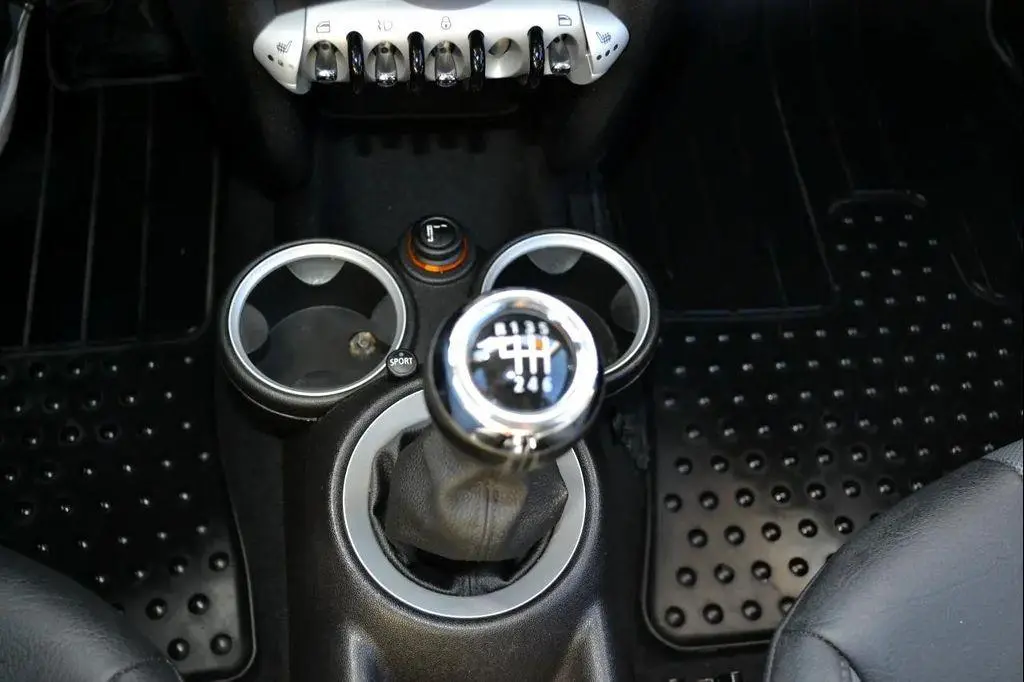 Used 2009 MINI Cooper S for Sale – Turbocharged Manual Hatchback - Clean Title - No Accidents