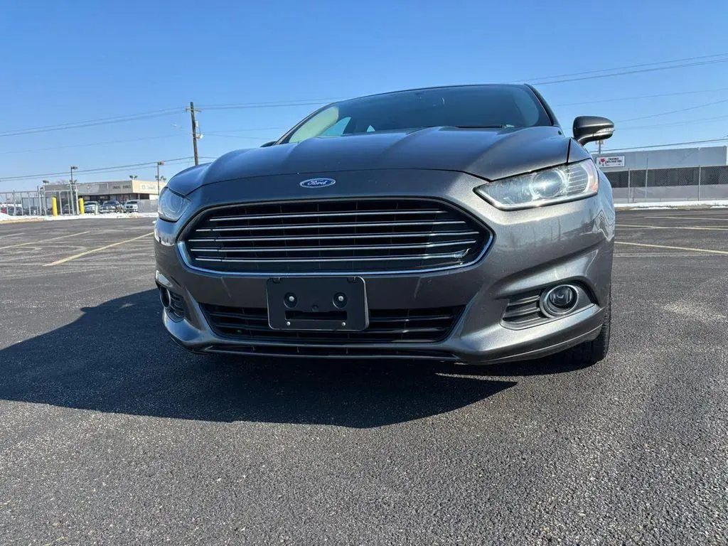 Used 2016 Ford Fusion SE