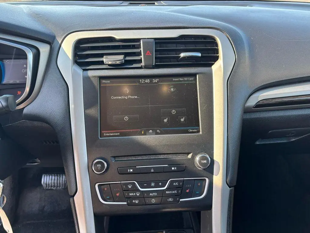 Used 2016 Ford Fusion SE