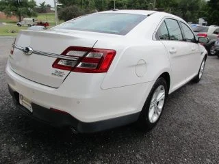 Used 2014 Ford Taurus SEL – White