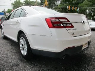 Used 2014 Ford Taurus SEL – White