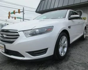 Used 2014 Ford Taurus SEL – White