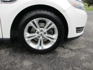 Used 2014 Ford Taurus SEL – White